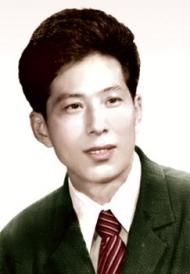 凹凸红黄蓝